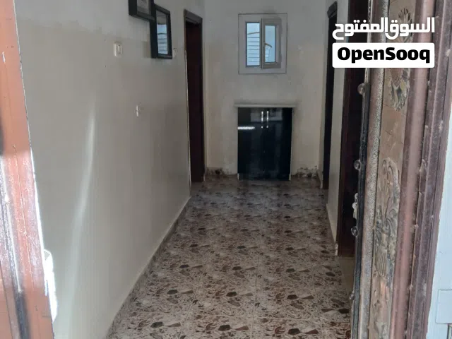 100 m2 Studio Townhouse for Rent in Tripoli Al-Kremiah
