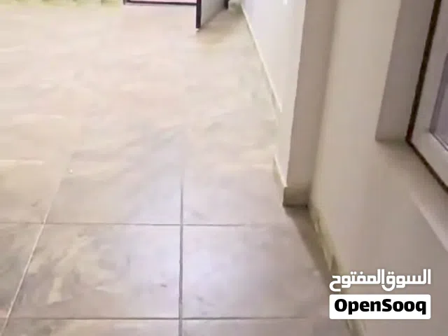 شقة طابق اول سكنية للعوائل للإيجار في نظران مجاور التحسينية