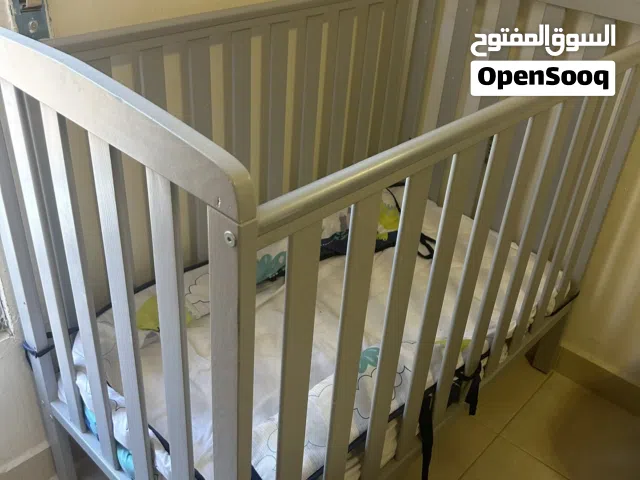 تخت بيبي لون سكني