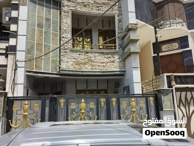 125 m2 4 Bedrooms Townhouse for Sale in Baghdad Qahira