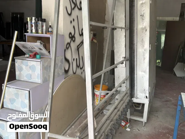 ماكنة غسيل زجاج منلاتي بحالة جيدة