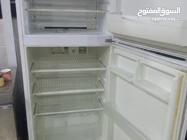 ثلاجه نوعوهايةلايف بحاله جيده حجم كبير