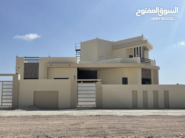 360m2 4 Bedrooms Villa for Sale in Dhofar Other