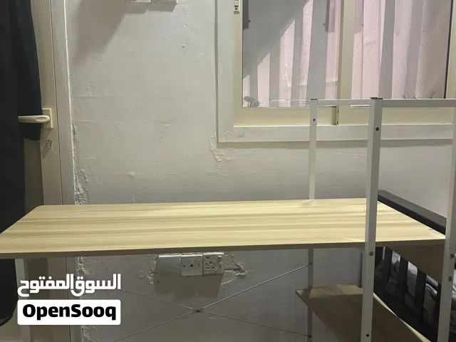 طاولة للدراسة