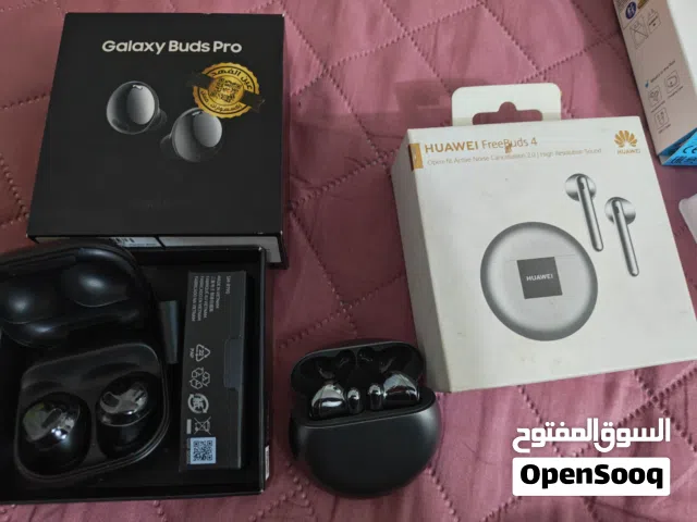 5 هتفونات اصلية هواوي فري بودز 4 Galaxy Buds Pro وهتفون اخر من شركة بيلكن وهتفونات اخرى للبيع