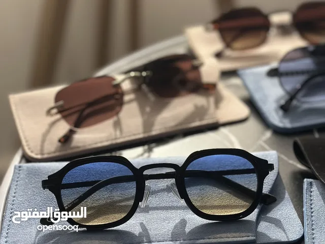 Sunglasses with UV400