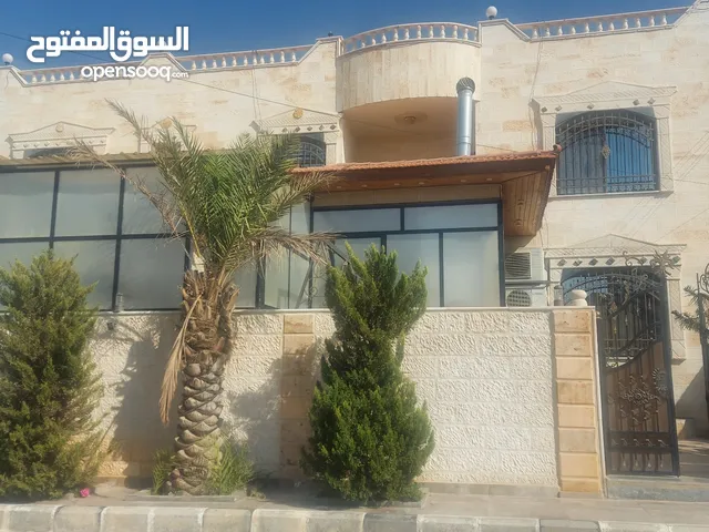 250m2 5 Bedrooms Villa for Sale in Zarqa Al Autostrad