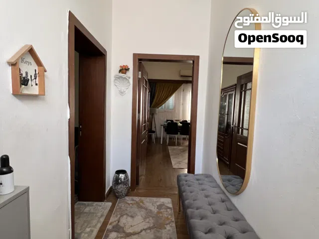 منزل للبيع في الهضبة الشرقية بعد كوبري الهضبة خلف جامع سيف النصر قريب على الرئيسي