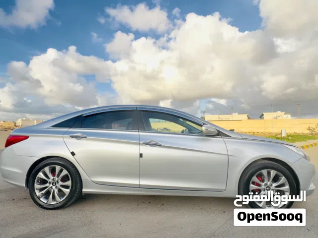 Used Hyundai Sonata in Tripoli
