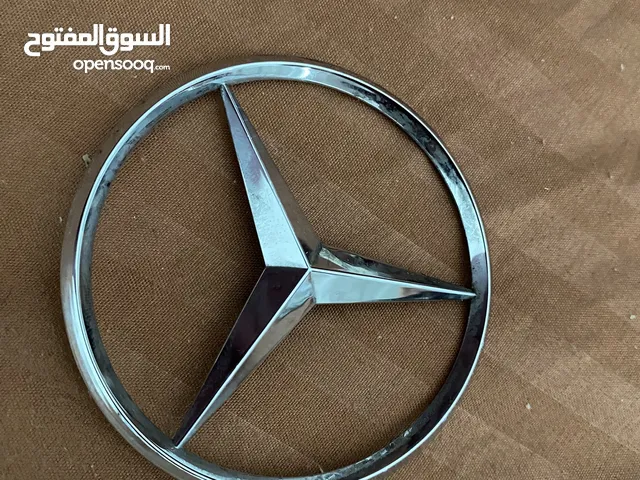 شعار مرسيدس لغطاء المحرك c300 موديل 2015 وكاله