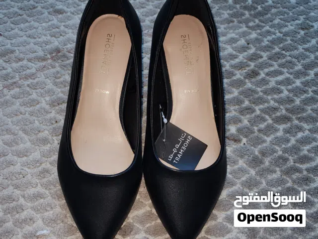 احذیه نسائیه  5 دینار