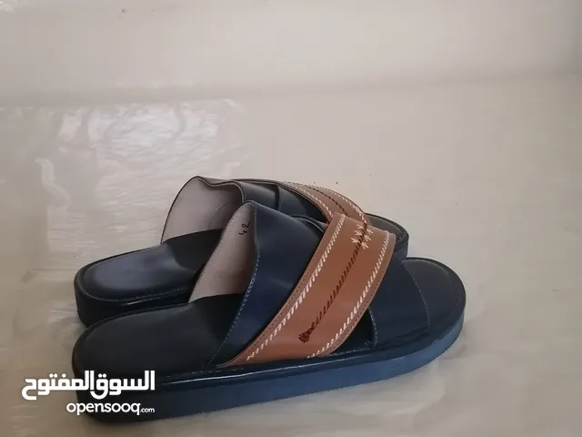 42 Slippers & Flip flops in Doha