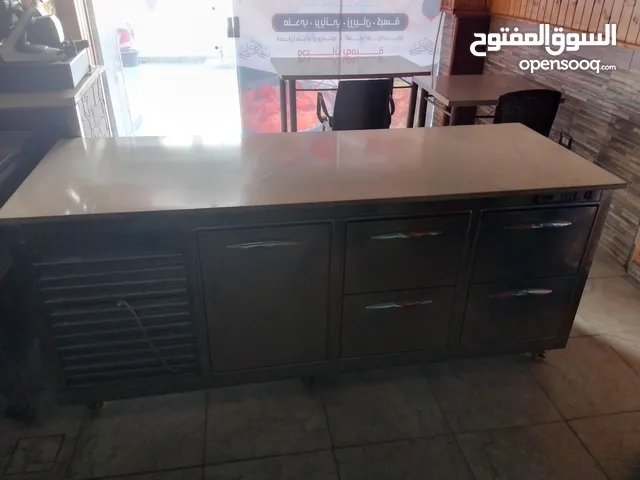 ثلاجة تحضير بسطة بدروج 2م×60سم تقريبا"