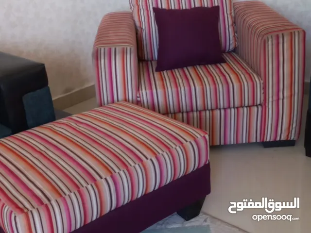 ثريات فاخرة بسعر حرق وبحالة جدا ممتازة وكالة للبيع/ المقابلين..
