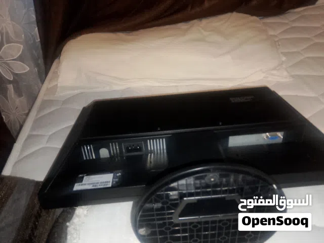 شاشة مستعمله سليمه وشغاله ميه بالميه