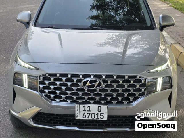 السلام عليكم للبيع هونداي سنتافي 2023خليجي تحويل مباشر فول موصفات داخل جلد اسود بلادي 4 كامرات