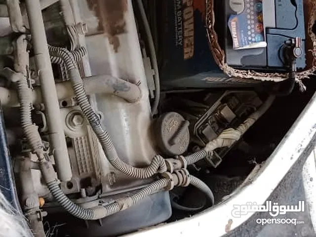 باص كاري 2004 مستخدم المحركات مكينه مضمون على الشرط. البودي موضح بلصوره. لا قلبه.