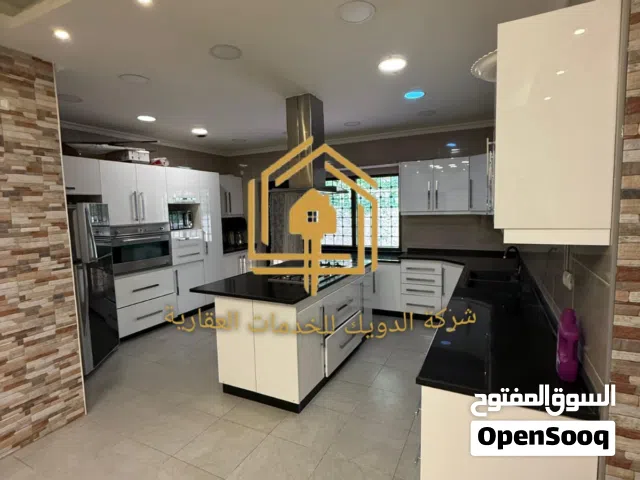 300 m2 3 Bedrooms Apartments for Rent in Amman Um El Summaq