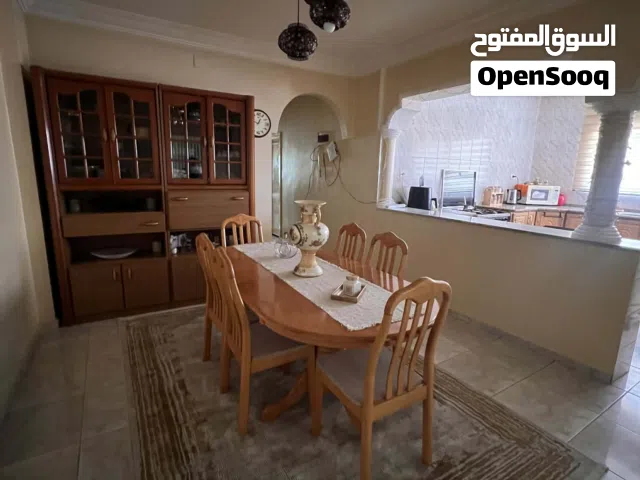 شقة للبيع في الزرقاء الجديده