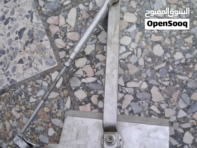 غالق باب meggo