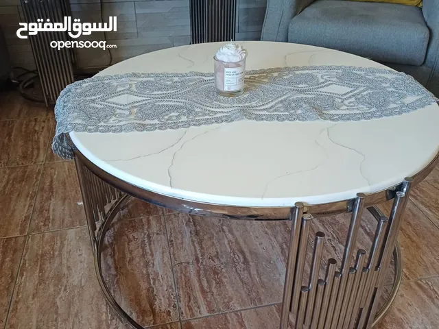 طقم طاولات قعده مكون من اربع طاولات