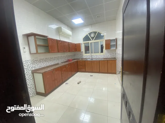 شقة في الشامخة 3 غرف ومجلس تشطيب راقي