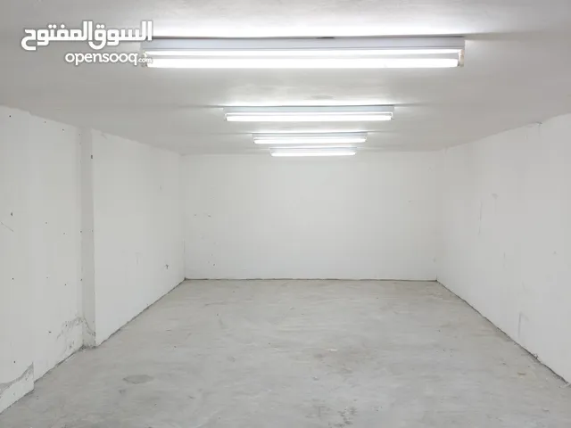 مستودع أرضي مساحة 39 بسعر خيالي