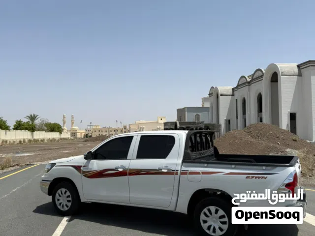 2023 Toyota Hilux DLX