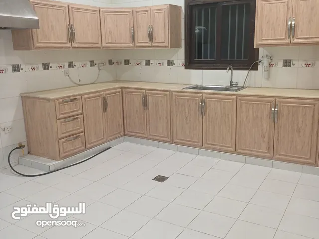 500 m2 3 Bedrooms Apartments for Rent in Al Ahmadi Eqaila