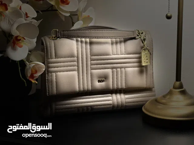 Hand Bags Beige for sale  in Farwaniya