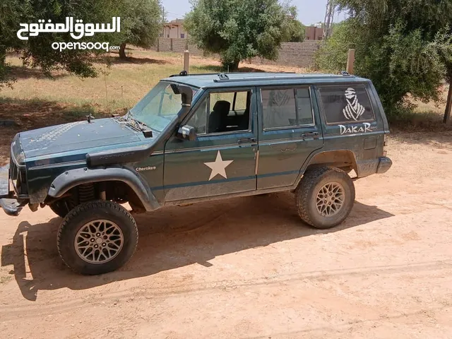 جيب براكة موديل 1997 اللون أخضر زيتي