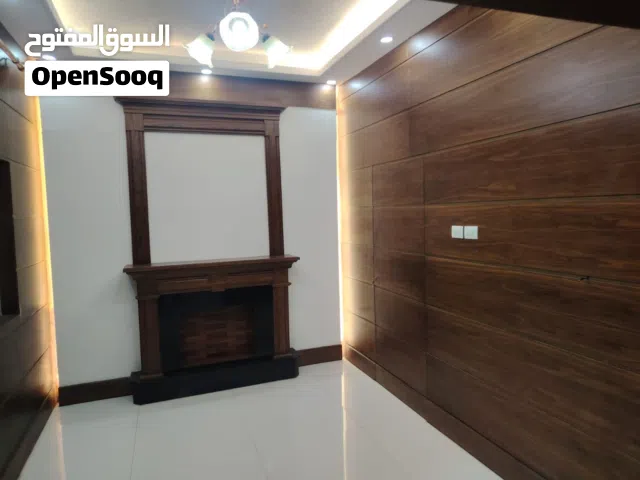 شقه طابقيه ارضيه بجيل عمان و بسعر مغري