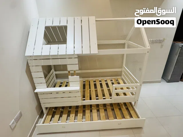 سرير اطفال مميز