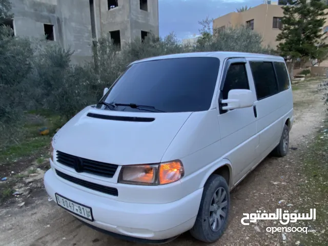 باص كرافيل للبيع موديل 2000 دهان جديد وغرفة جديدة كراسي منجدة جلد غرفة كحلية جنط باسات تعتيم كامل