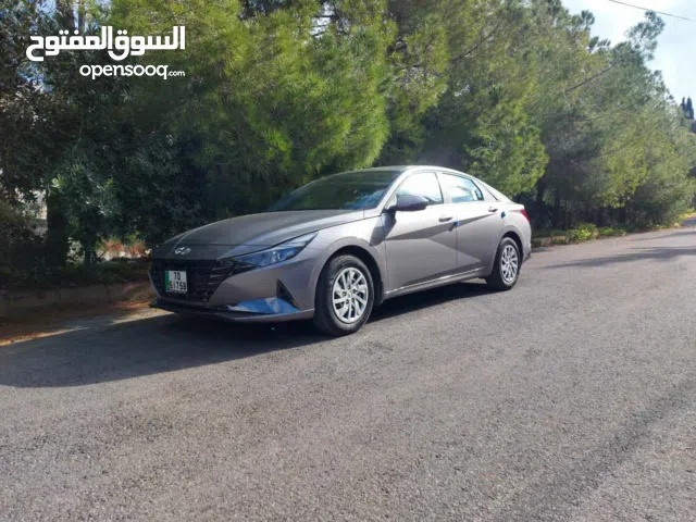 Sedan Hyundai in Amman