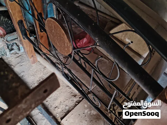 سرير حديد للبيع