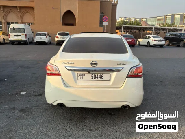 2015 نيسان التيما SL