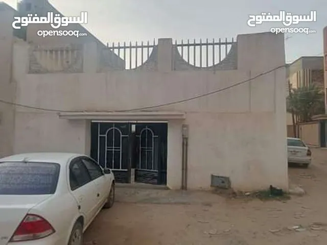 186 m2 4 Bedrooms Townhouse for Sale in Tripoli Souq Al-Juma'a