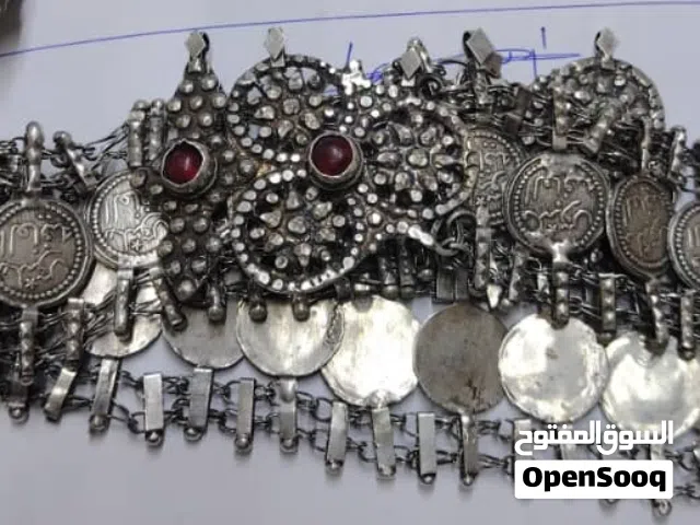 اثري ملبوس العافية فضة