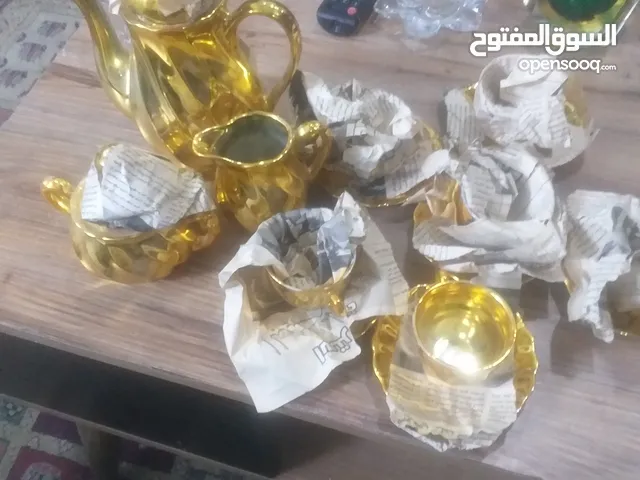السلام عليكم عندي سيت قديم انتيكا للبيع جديد غير مستعمل للبيع