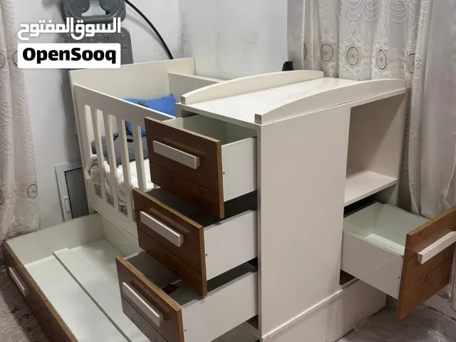 سرير اطفال