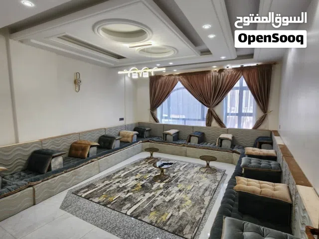 220 m2 4 Bedrooms Apartments for Rent in Sana'a Bayt Baws