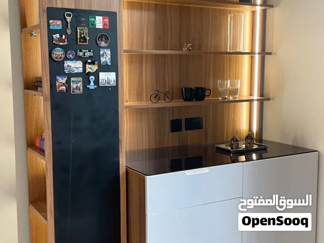 كوفي كورنر بحاله ممتازه استخدام جدا بسيط يمديكم تفحصوه مجهز بجميع ملتسزمات الكوفي الخاصه