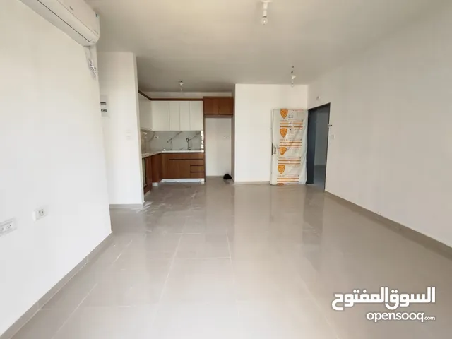 شقة جديدة غير مفروشة للايجار-الماصيون-قرب بن ازحيمان
