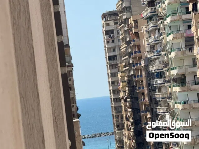 شقة 160م ألترا لوكس ترى البحر للبيع بشارع خليل حمادة الرئيسي