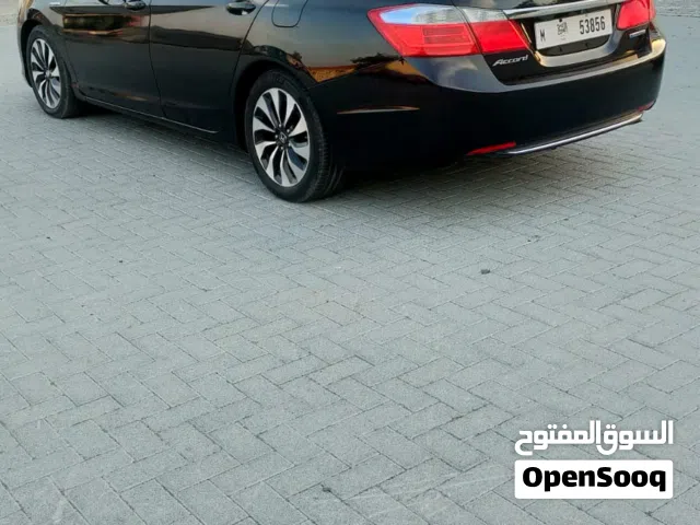 2015 هوندا اكورد LX-A
