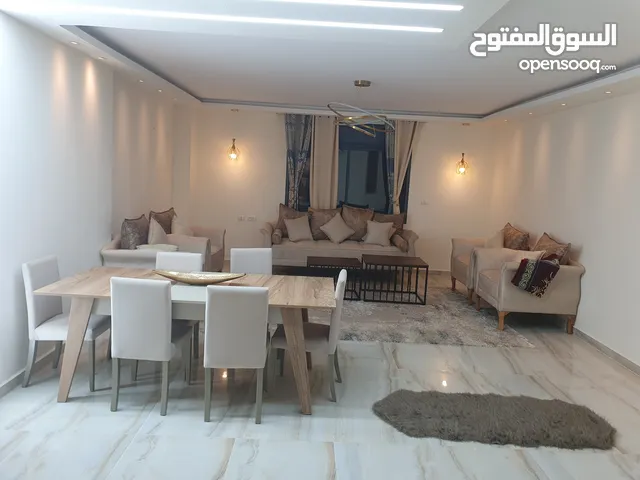 300 m2 3 Bedrooms Apartments for Rent in Ramallah and Al-Bireh Al Irsal St.