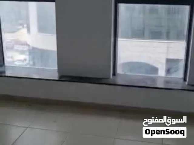 مكتب 130م2 تشطيب سوبر منطقه حيويه. يصلح لكافة الانشطه