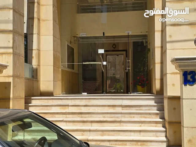 176 m2 3 Bedrooms Apartments for Sale in Amman Um Uthaiena