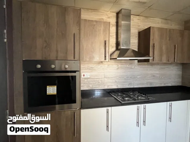 2 bedroom 400 Omr and 1 bedroom apartment for rent 250 omr